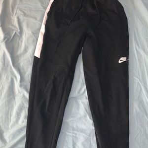 Nike joggers